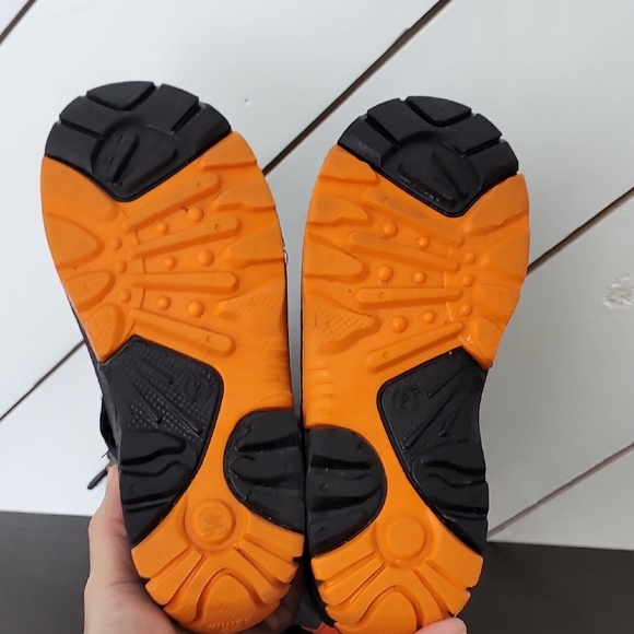 Kamik Kids Rocket Insulated Winter Boots,Charcoal/Flame, Size 2 - Picture 6 of 8